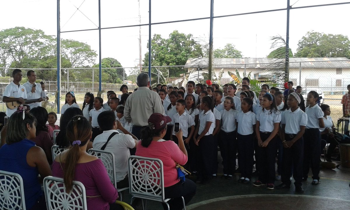 Coro Infantil del núcleo Jusepín interpretan  Brisas del Zulia
Gavilán
Ay Juan José
Linda Barinas