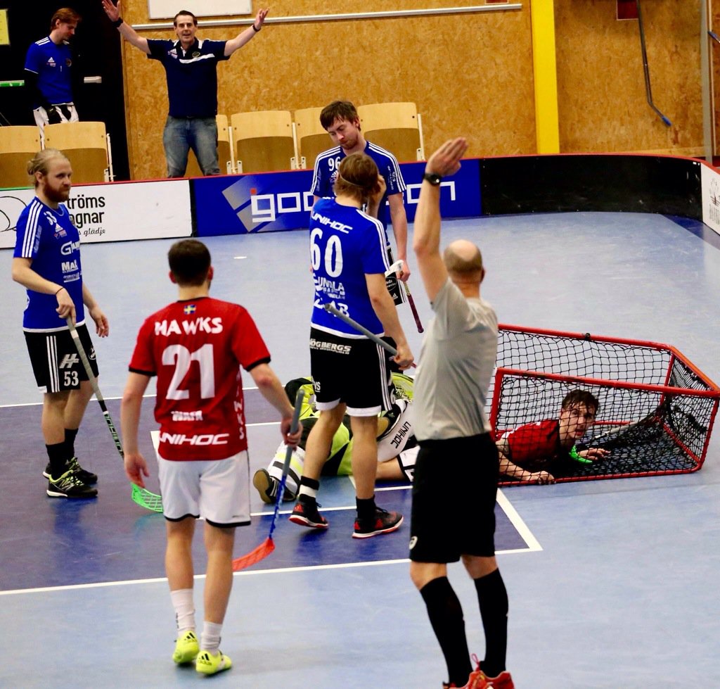 Johanssons1990's tweet photo. Tror @Diabetesmannen tog dagens bild i Hagunda v Hawks. https://t.co/apl2FcC1LG