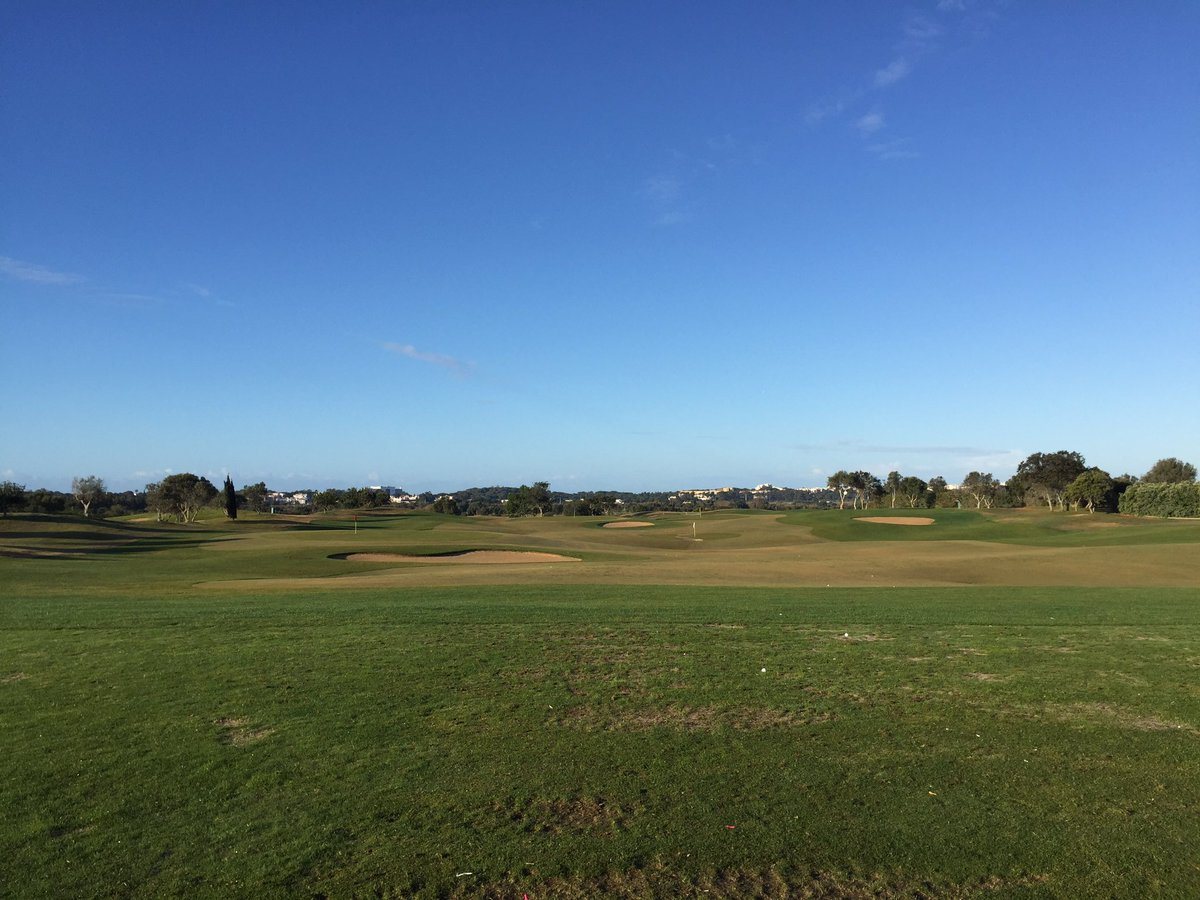 olgcproshop's tweet photo. Victoria today, great test of golf! #classplace https://t.co/Qh0EHNGQtg