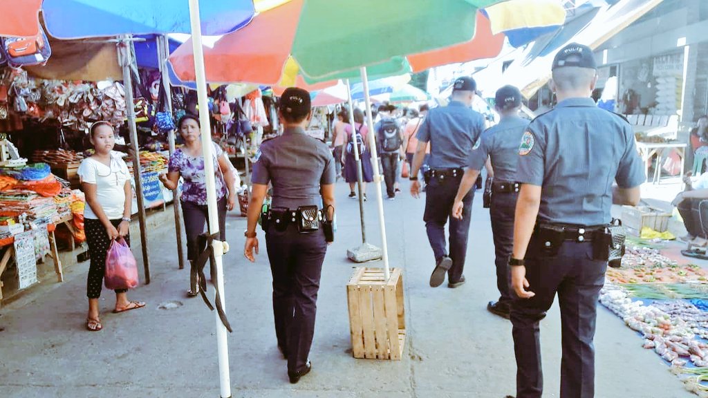 FTPDigosCityPS's tweet photo. 031716 Team Digos conducted patrol at the busiest place in Digos the public market. @pnpts_rstu11 @pnp_ts https://t.co/aosK0oWCz7