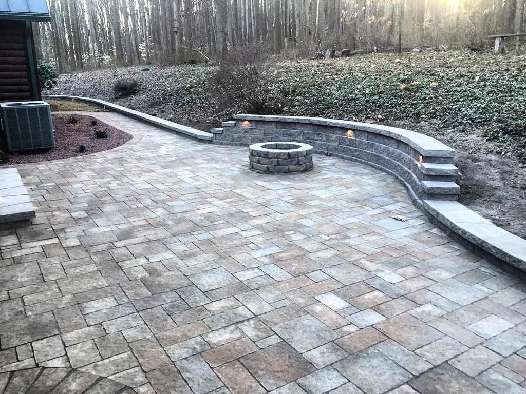 Popestreetwines's tweet photo. #grinnellpavers #berkshire #paver #patio #rhinstone #retainingwalls #firepits #firepitting #grinnell #pavingstones https://t.co/msupvXugcm