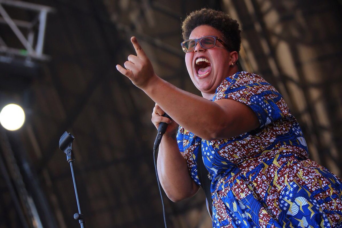 lollapaloozacl's tweet photo. Sin palabras. 
@alabama_shakes en #LollaCL.
Foto por Carlos Müller. https://t.co/Coea3kY2cg