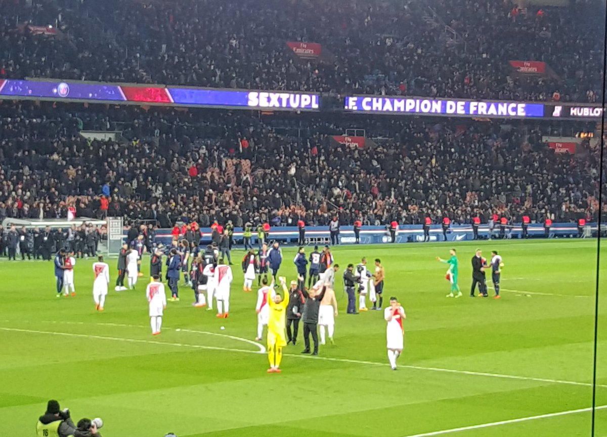 jess_tchb's tweet photo. 2-0 au parc les gars !!!!! On l'a fait on est Monaco. #PSGASM https://t.co/K4sXa2zz7o
