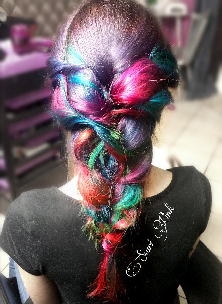 scaripink's tweet photo. #mermaidhair #unicornhair #rainbowhair #arcticfox #hairdye   #dreamhair #pinkhair #bluehair #purplehair #greenhair https://t.co/pCNxo5oyyi