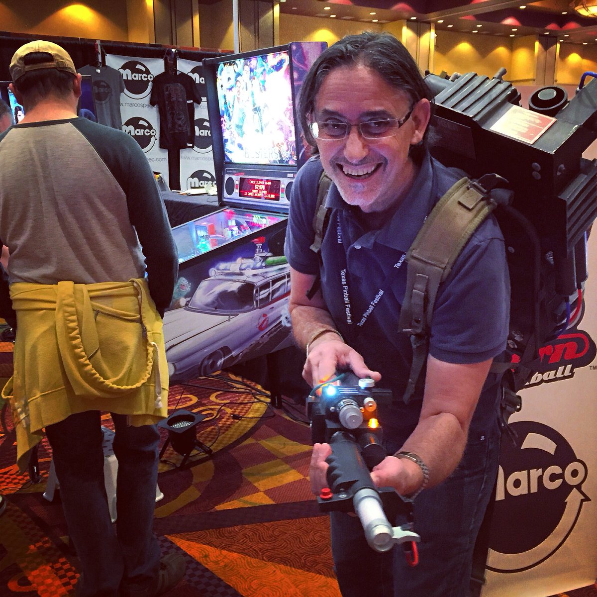 sternpinball's tweet photo. George Gomez with the Proton Pack! #Ghostbusters #SternPinball https://t.co/jRMIr6fTW6