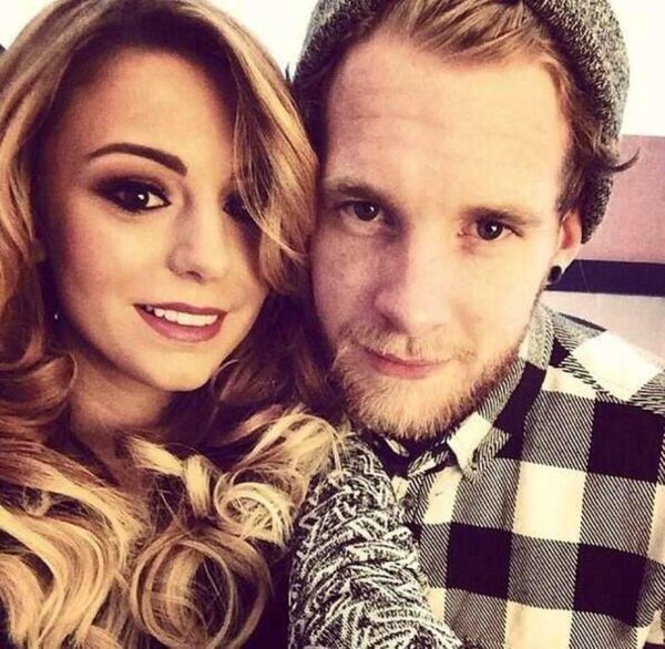 famousascupcake's tweet photo. Special #famousascupcakes Boyfriends and excouples

Cher and Craig https://t.co/g1xLborAFf