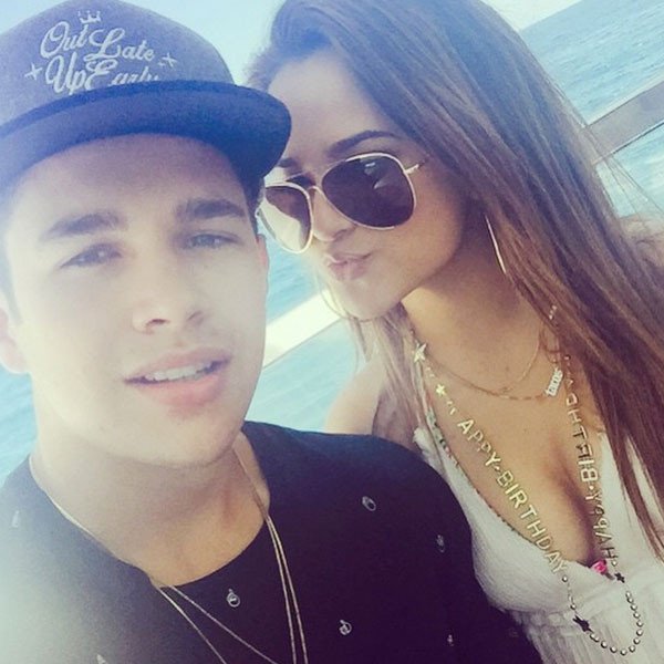 famousascupcake's tweet photo. Special #famousascupcakes Boyfriends and excouples

Austin and Becky https://t.co/awgsQSJnXt