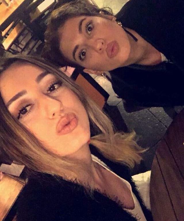 Lolnewbye's tweet photo. Cokmu guzelsiniz ne ? 😍😍❤️ @idilnazkaluuc @elcinerdem https://t.co/fUVUSxociN