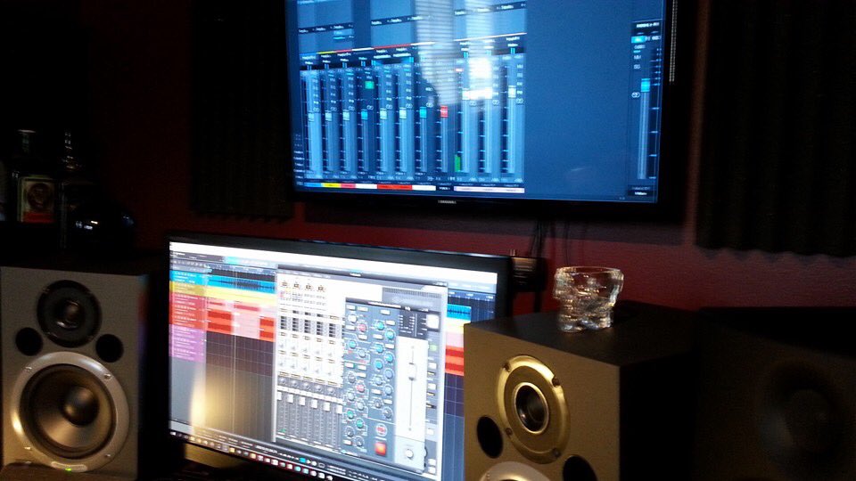 DistalDescent's tweet photo. Recording new music just in time for our April gigs with @VIARockVIARoll and @Fixatedband https://t.co/n6gPS8TM9y