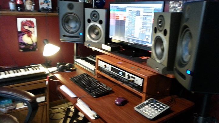 DistalDescent's tweet photo. Recording new music just in time for our April gigs with @VIARockVIARoll and @Fixatedband https://t.co/n6gPS8TM9y
