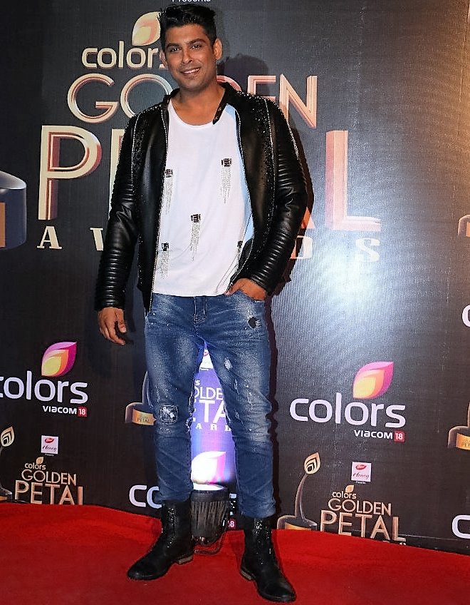 FanFunMasti's tweet image. 