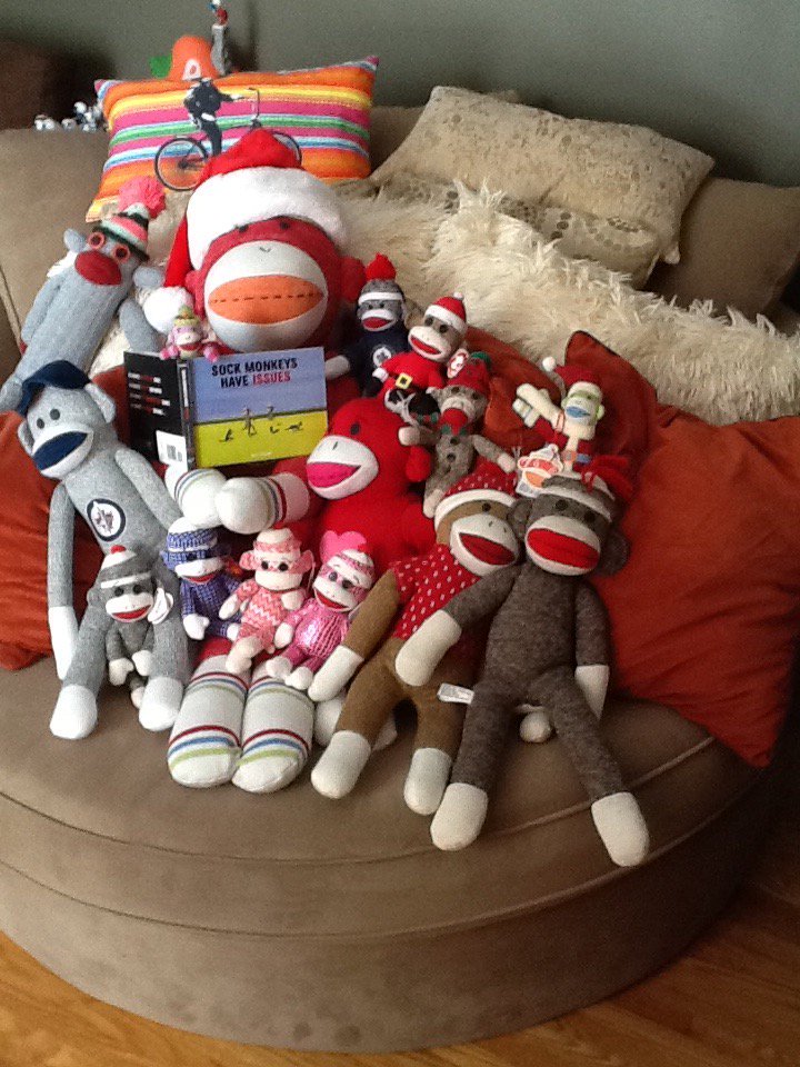 shoelessjoegirl's tweet photo. @KildonanPlace #KPShopHappy my sock monkey make me happy ! https://t.co/GzX6mQZKJW