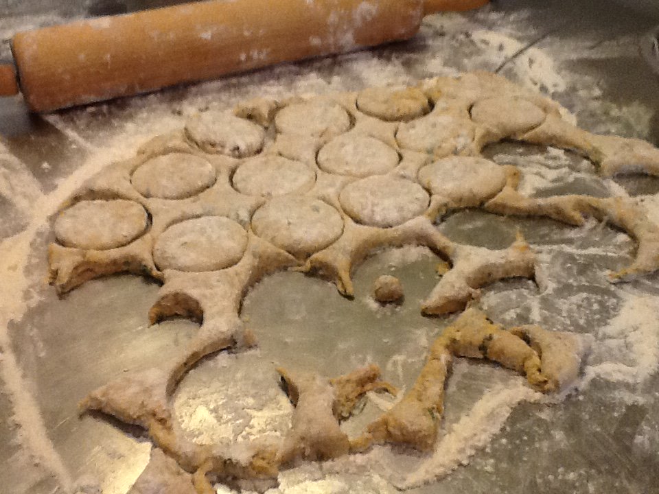KitsDaily's tweet image. Beinet dough - eight more to make #covewine