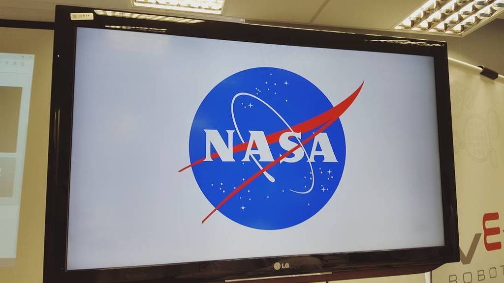 Otherbots's tweet photo. #nasa #vexiqrobotics #vex #vexiqchallenge #robotics #nasarobotics #robot #robo #robotic #vexiq #vexrobotics #vex … https://t.co/fyjvZ25Lob