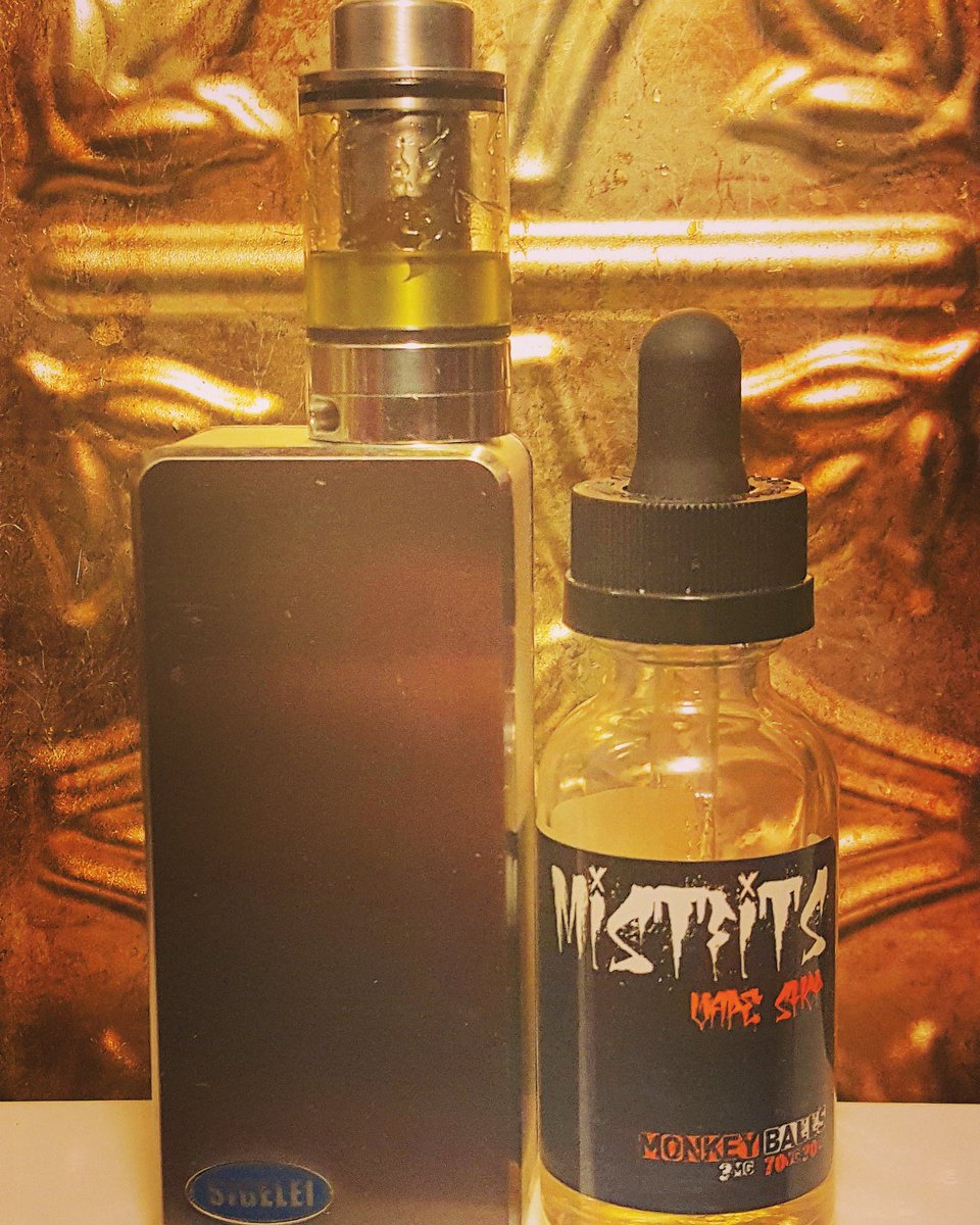 MistfitsVape's tweet photo. Lazy Sunday setup #vape #vapelyfe #lazysunday #sigelei #mistfitsvapeshop #mistfit4lyfe #mistfits #kayfun #monster https://t.co/ajwPJr5Z9h
