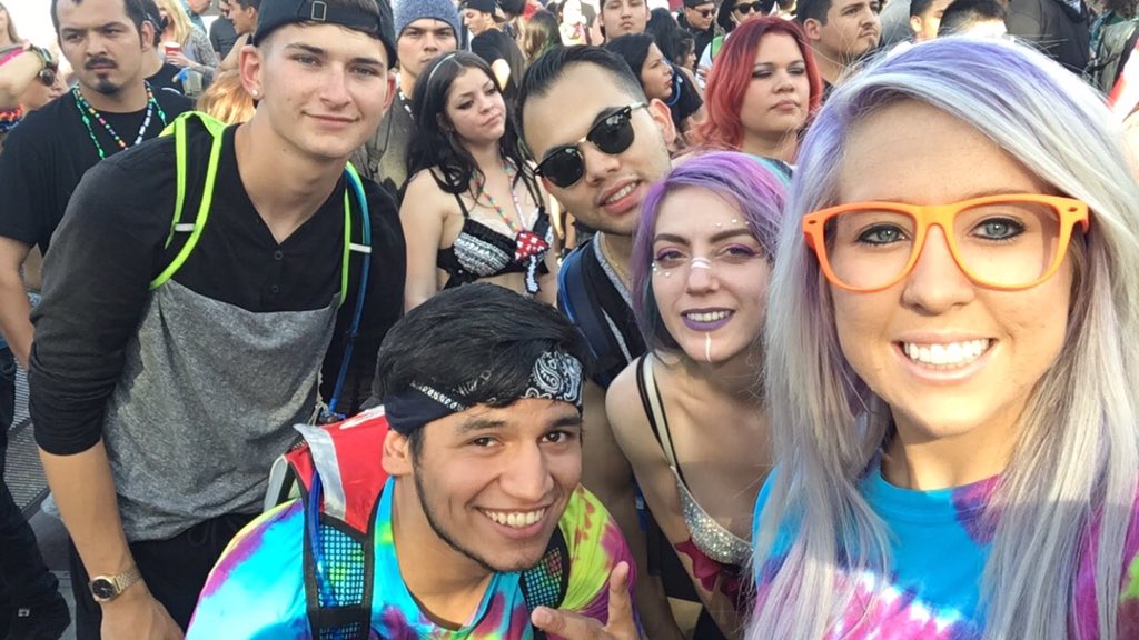 chrissstuhh's tweet photo. beyond wonderland🐛🔊 #postravedepression https://t.co/5GfzLfP4us