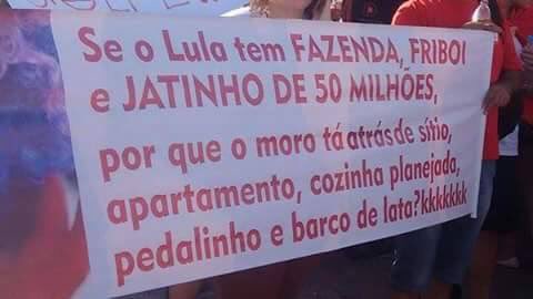 kalliloliveira_'s tweet photo. #EstouComLula mexeu com ele mexeu comigo! https://t.co/FaVf6SrhUx