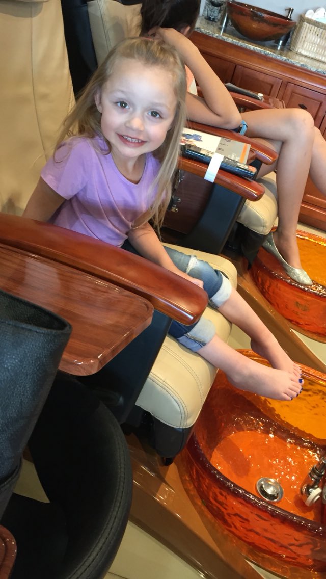 CourtneyDunkel's tweet photo. I can't get over how big my little princess is getting. 😩 #stopgrowing #camdyn https://t.co/WjiK4Zr7bd