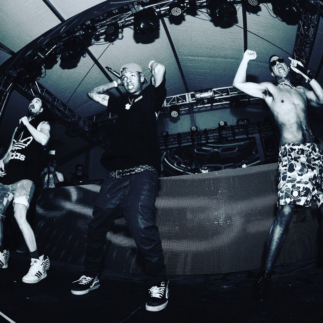 Tired of all this whippin #howelse @ilovemakonnen @whoisrichthekid https://t.co/XqhBwJqmSr