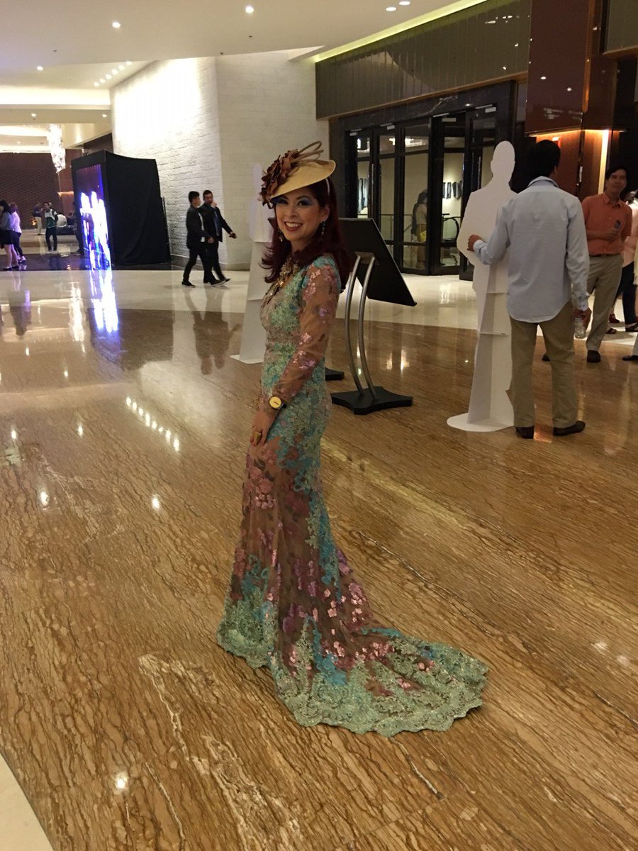 TessaValdes's tweet photo. #Fashion aside, I'm really an interior designer! #Worldbex2016 https://t.co/0VJfrsXFF0 https://t.co/yOIES2Vr30