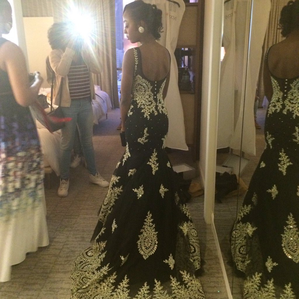 SlayPics's tweet photo. In Love with this dress @qveencam 💎✨✨😍😍😍😍😍😍😍. #Slaypics #prom2k16 https://t.co/I0EehfPkB8