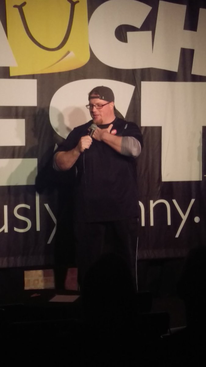 DrGrins's tweet photo. .@SeanComic doing a bang up job at the @LaughFest community showcase. https://t.co/NHhsVwYd1l