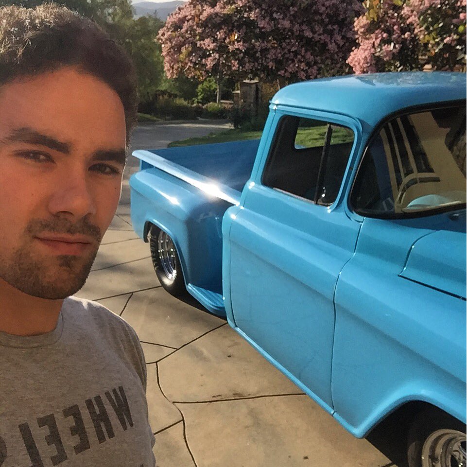 Would you believe me if I told you this was the first time I cleaned my truck in over a month?  #griffinsgarage