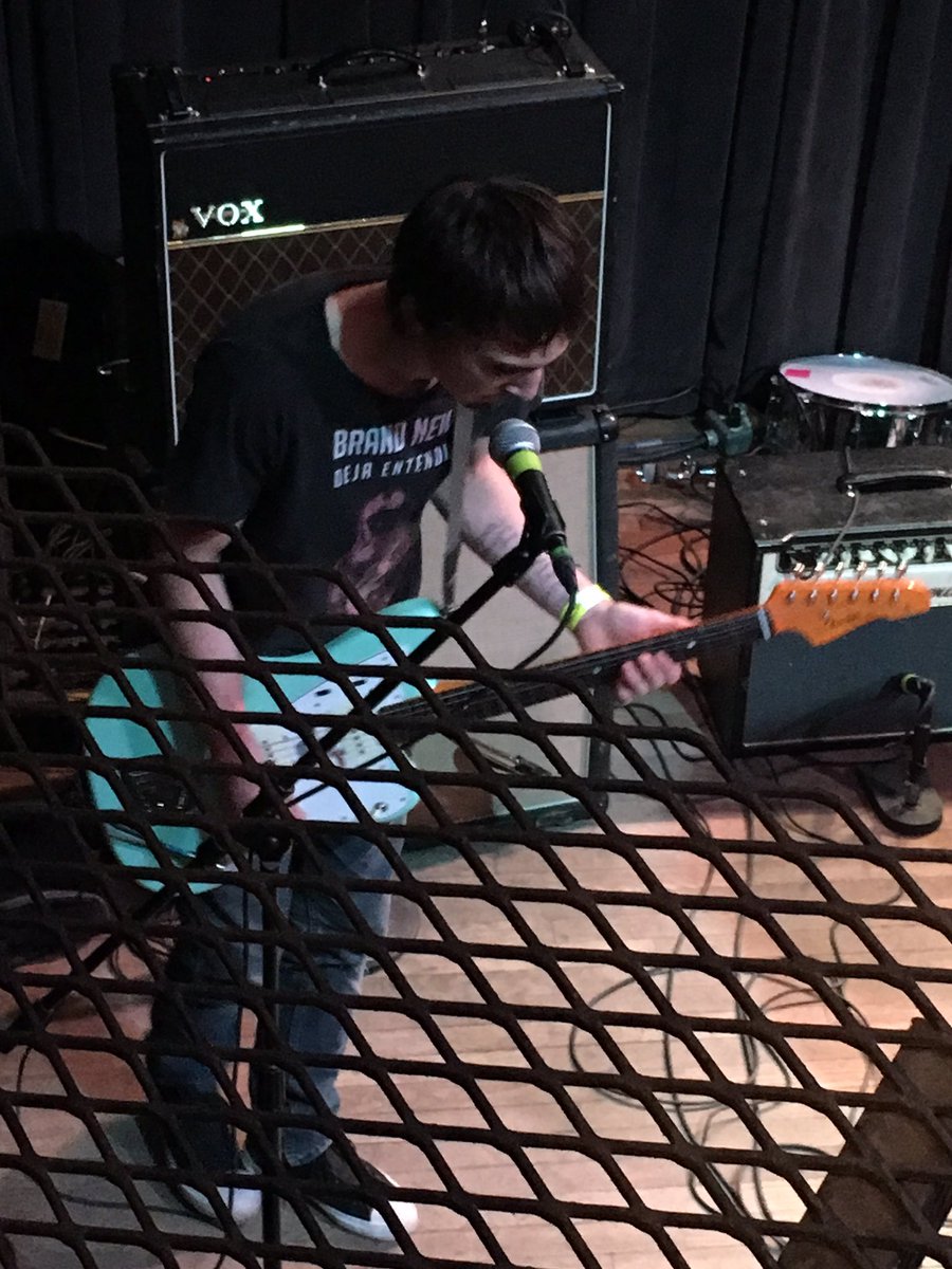 dharma69's tweet photo. Right on to the @CoyoteUnion guitar player with the set list written on his forearm. https://t.co/UCDDkT9eso