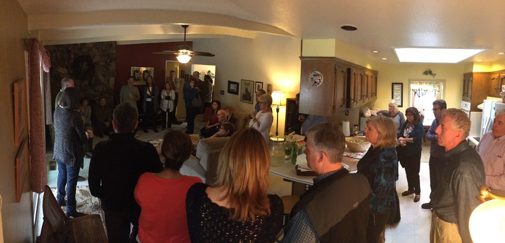Mayor_Steinberg's tweet photo. Rounding out a full weekend w/ an amazing lasagna dinner in the Pocket. Thank you Mary Lou and Mark for hosting! https://t.co/gSgTvUFreH