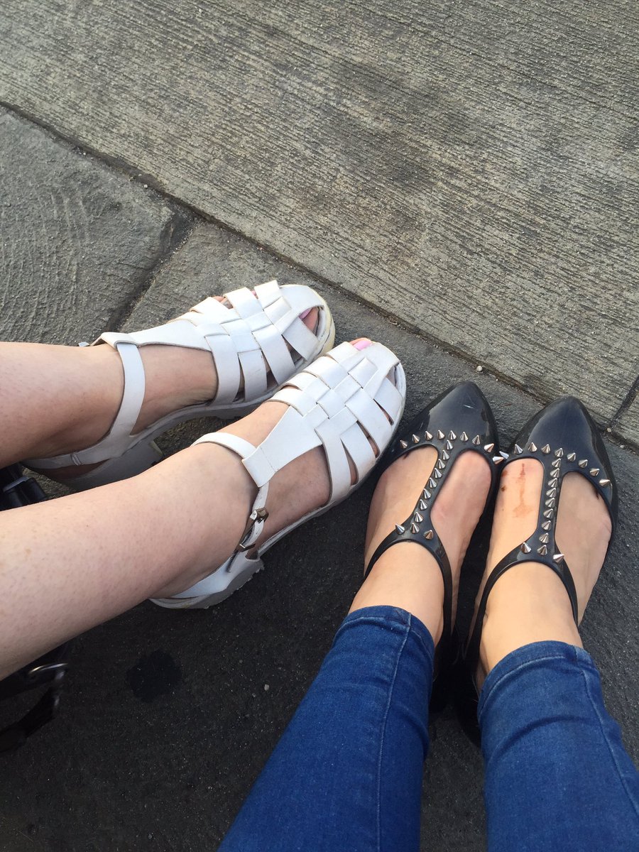 Vegandominatrix's tweet photo. At the #veganstreetfair LA. Someone needs to lick this @yoga_urt off my foot. https://t.co/7RdVWYTR33