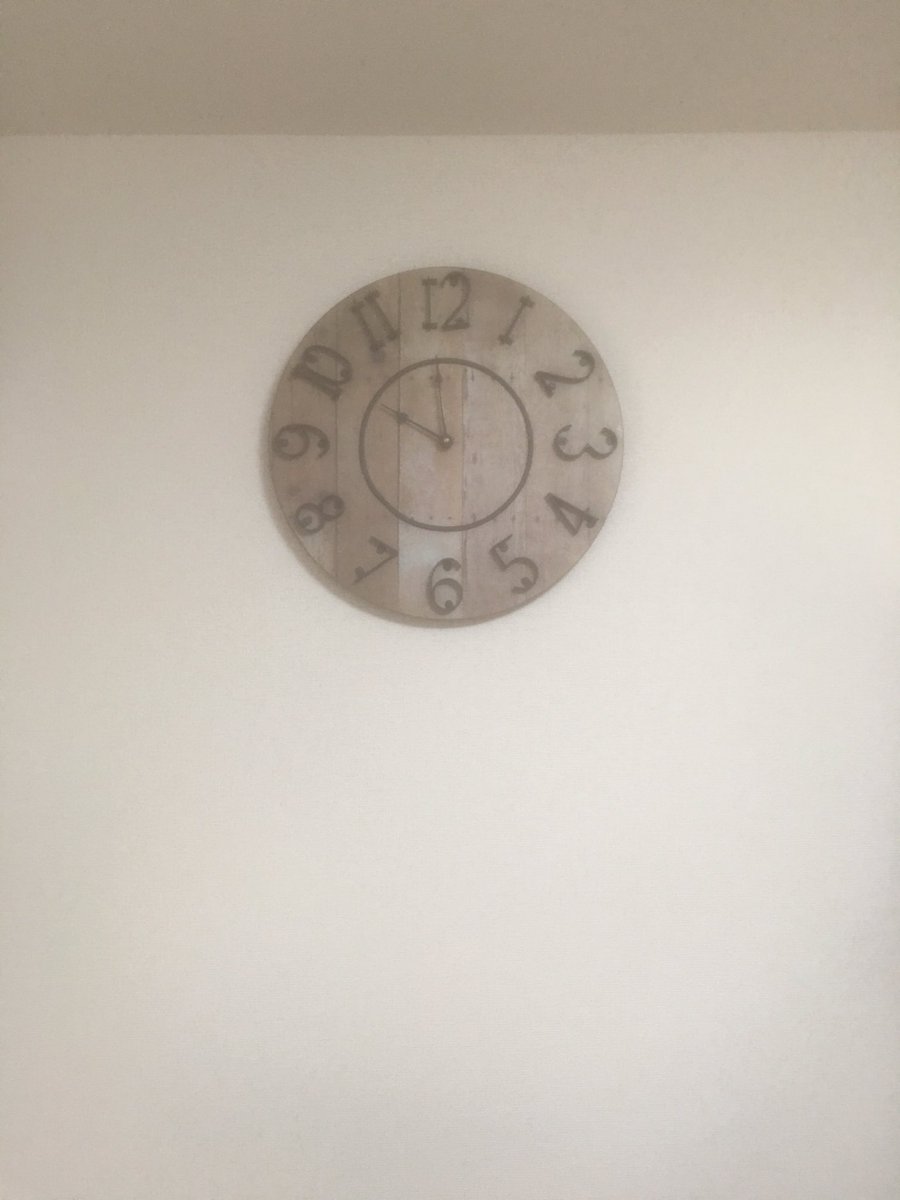 Demo88Demo's tweet image. 新しい時計を買いました😀
結構感じが良い😀