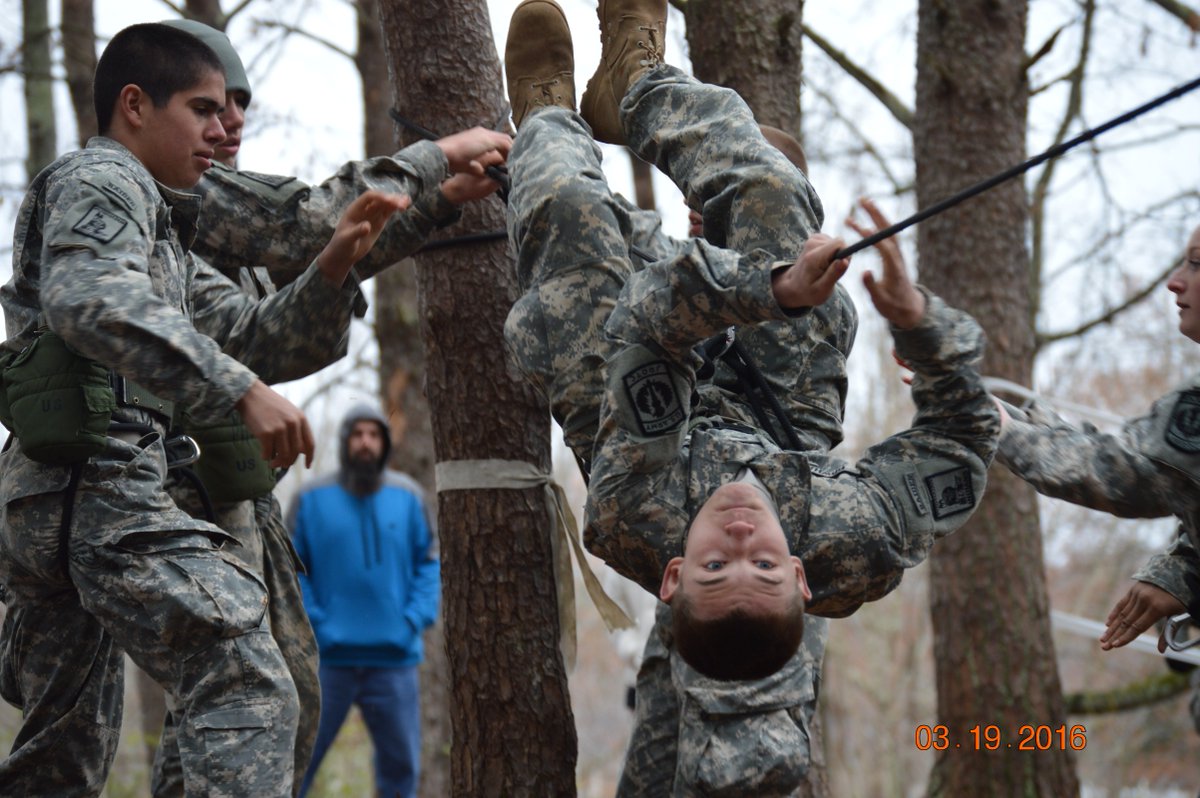 PowhatanHS's tweet photo. Our JROTC Raider Team competed at Magna Vista this past weekend. Great to see the teamwork and training in action! https://t.co/WDbeTHHvL8