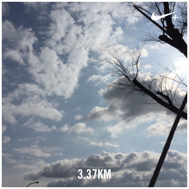 river76's tweet photo. 快晴の朝ラン！#朝ラン 017 累計70km達成！ Nike+を使用して3.37 kmのランを終了しました。 https://t.co/einrfYqB80 #nikeplus https://t.co/prkZ5ViBNM