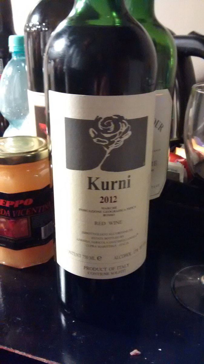 elendirG's tweet photo. And now at #deepcon17 it's #Kurni time! Celebrating the end of a great convention #tiredbuthappy https://t.co/nYHnApV98P