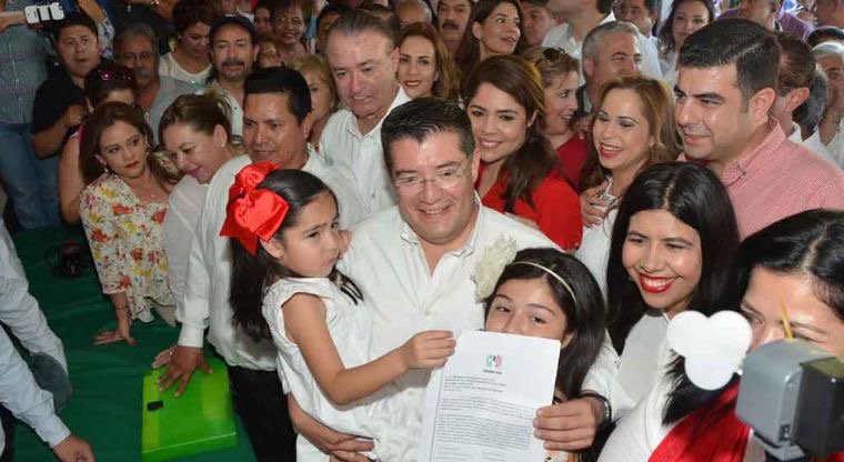 AlvaroRuelasE tweet picture