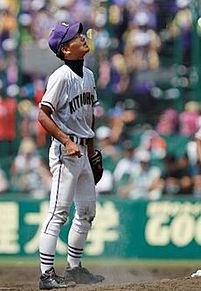 釜石高校見て思った。 やっぱ野球のユニフォームは 紫がいいな！ #高校