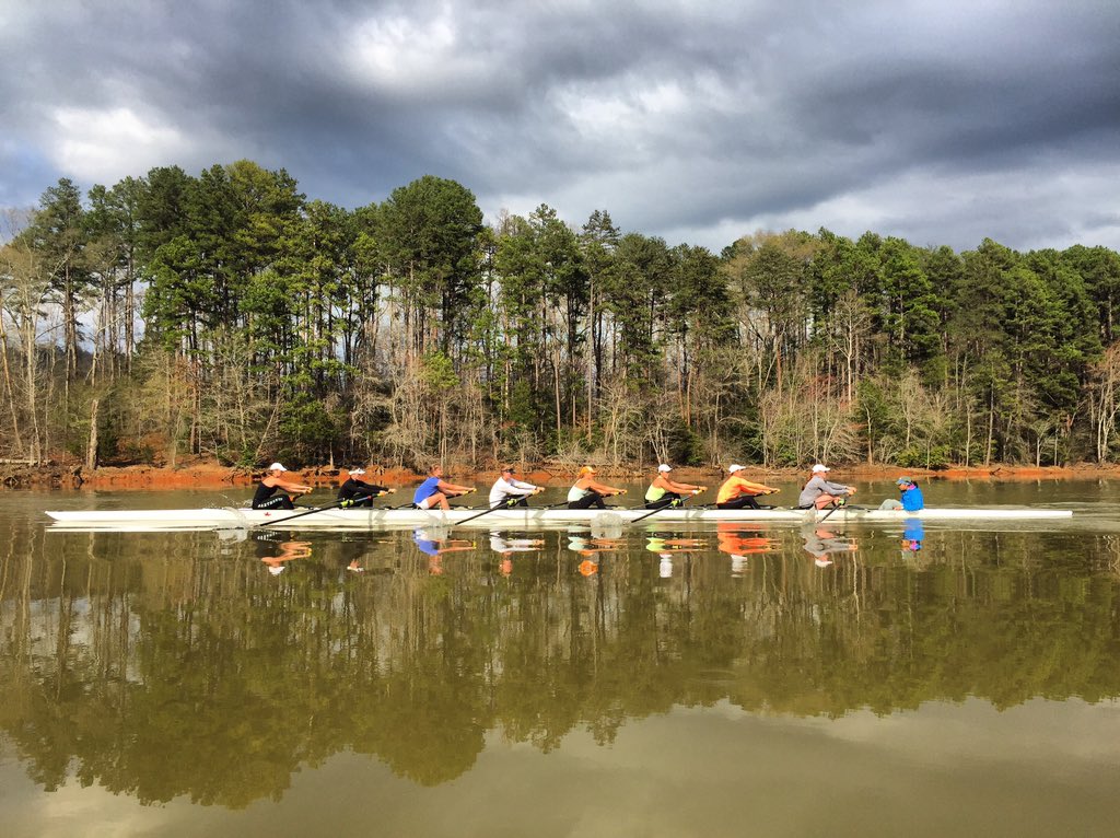 DartmouthRowing's tweet photo. Spring Break T+5 #rowingonglass #ailkysmooth #milestogo #SB2016 https://t.co/3Y2DLE5fvl