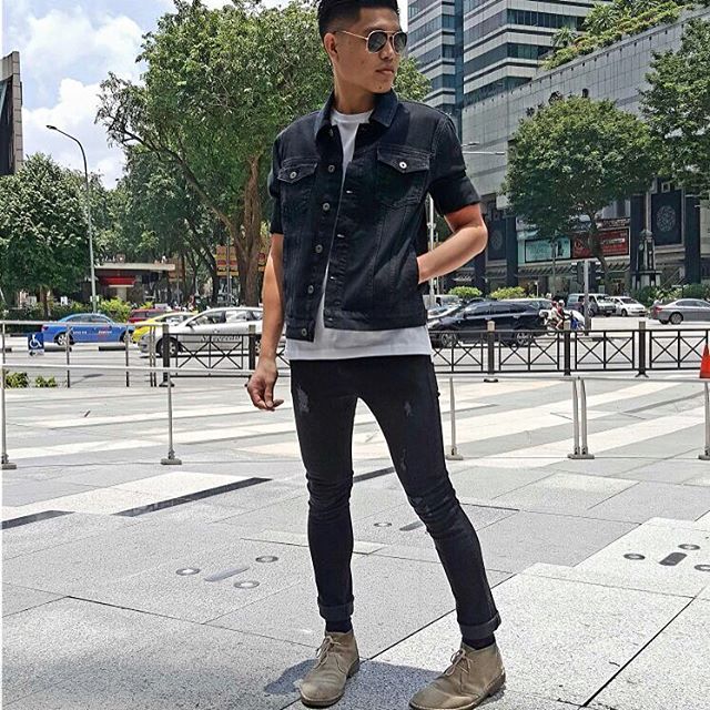 wtplussg's tweet photo. The denim jacket is your year-round classic.
#topman #topmansg #menswear #mensfashion #ootd #thisisdenim https://t.co/Sp20lORajs