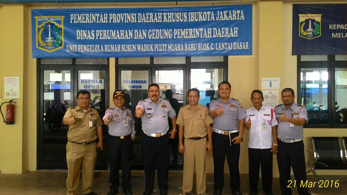 bussekolah_dki's tweet photo. Bus sekolah siap melayani siswa/i rusun muara baru. https://t.co/xXi7plE8AJ