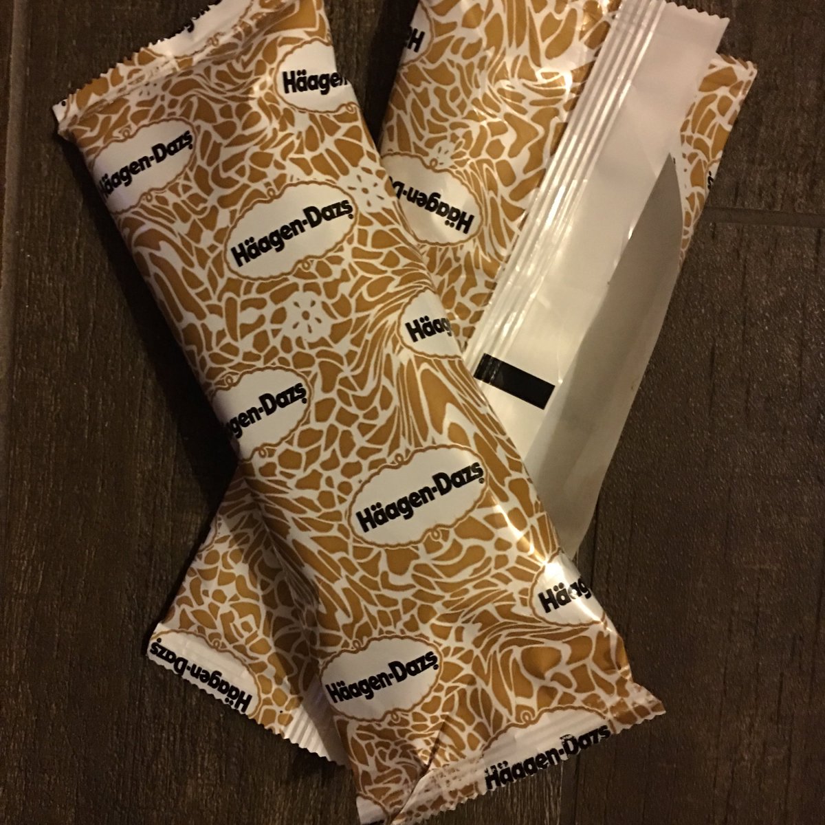 Czechmeowet's tweet photo. Some people would like to be children again. Not me. As card carrying adult I can have ice cream bar for dinner or 2 https://t.co/yT6xKU8Els