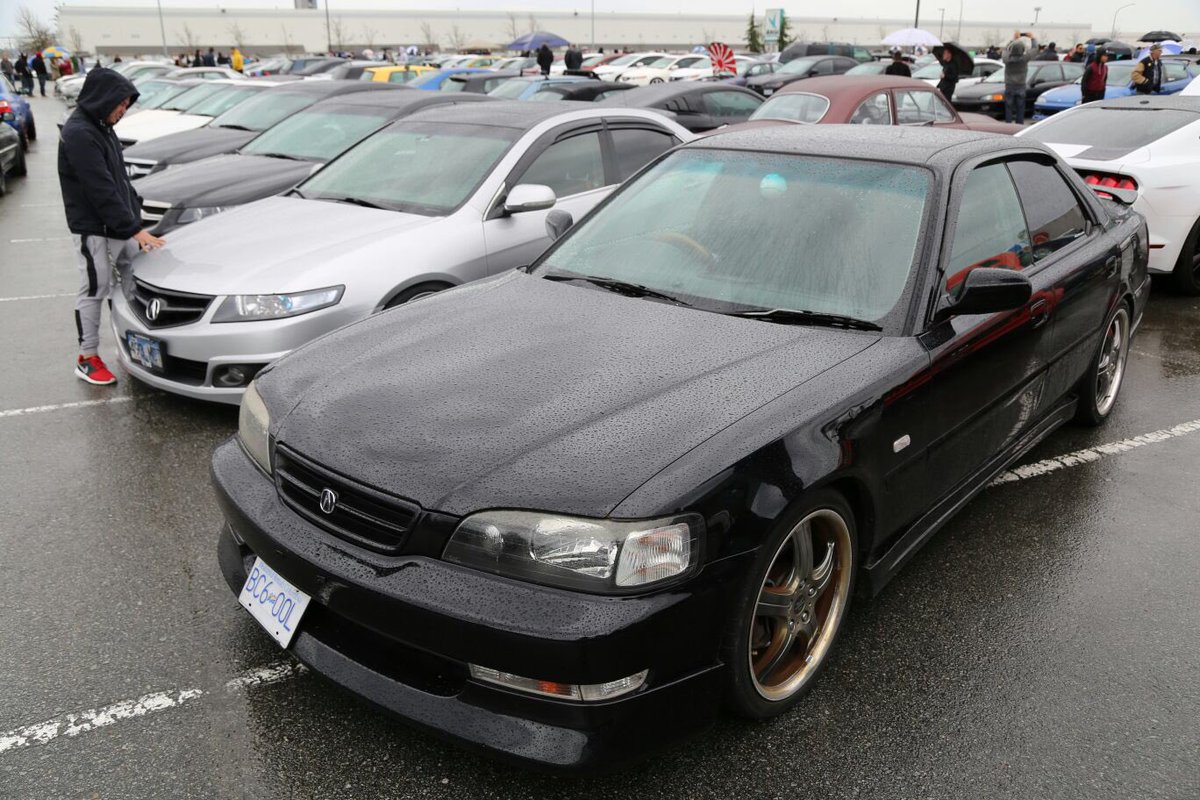 AcuraKuza's tweet photo. The #AcuraKuza Fam standing ground at the #Revscene Spring Meet in Vancouver BC π¨π¦!! #Vancouver #Acura #TL #TSX https://t.co/QkbJxLCjUe