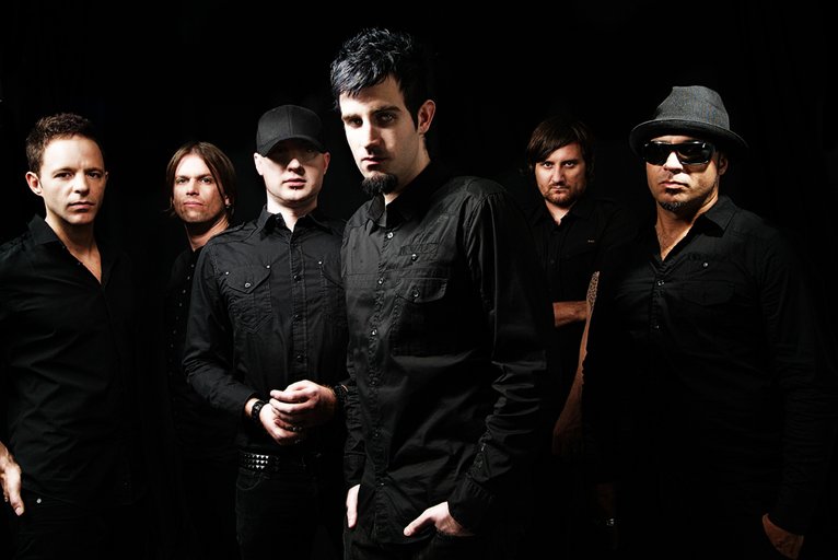 EDMsauce's tweet photo. Here are 40 unreleased tracks by Pendulum for your listening pleasure! #ULTRALIVE 

https://t.co/9t9klcVjVT https://t.co/ERVe4NciAU