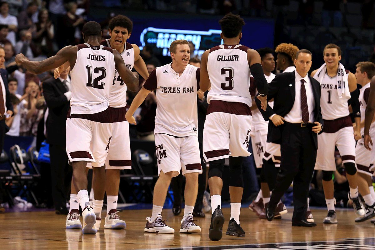 SportsCenter's tweet photo. DOUBLE OT! Northern Iowa and Texas A&amp;M both miss deep shots in the final seconds to send it to another OT. https://t.co/ZRn9nnFkPK
