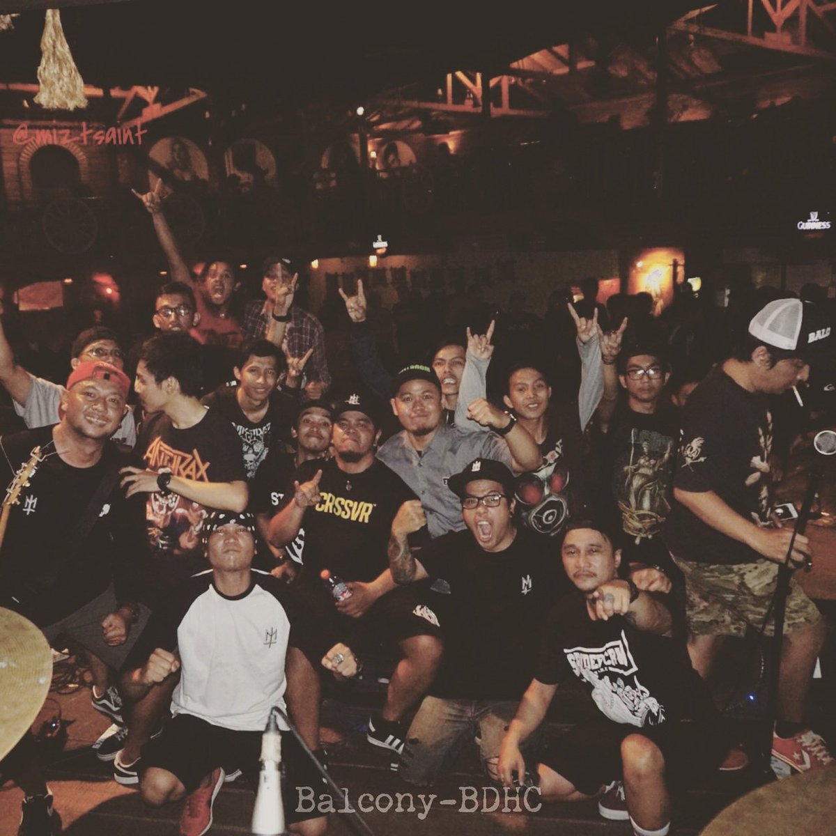balcony_bdhc's tweet photo. Last night show at Mexico Cafe Bandung! #tomorrowwillnevercome event. See you at the next gigs #balcore \m/😍 https://t.co/Fwkryb2Ys9