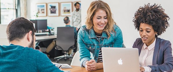hootsuite's tweet photo. Ever thought of empowering your employees to amplify your social content? https://t.co/PWRl1JLXxX https://t.co/cwNjaSMZRa