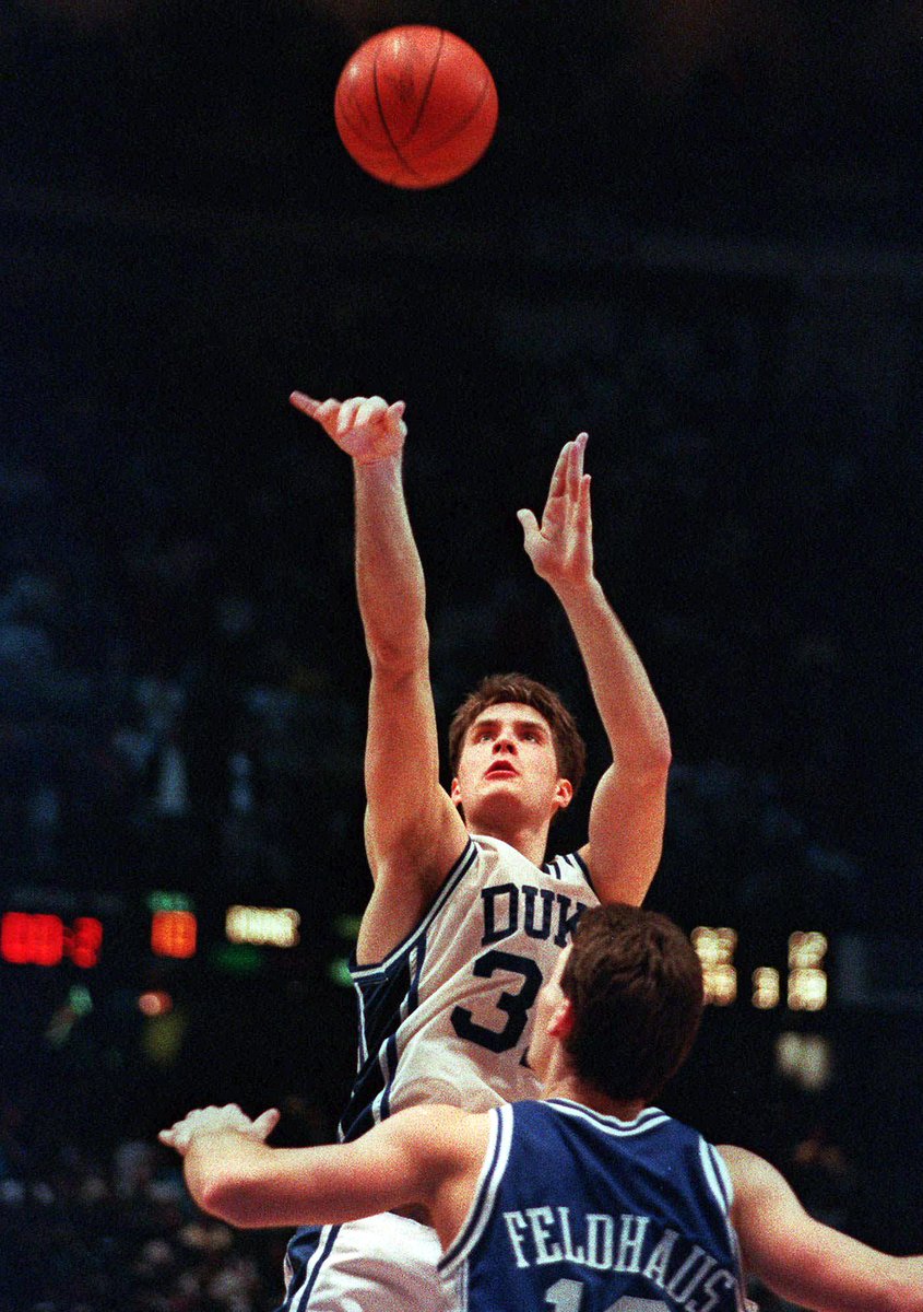SportsCenter's tweet photo. This is  1st time a Top-2 seed has lost on a buzzer-beater since Christian Laettner &amp; Duke beat Kentucky in 1992. https://t.co/K4r3LAahPN