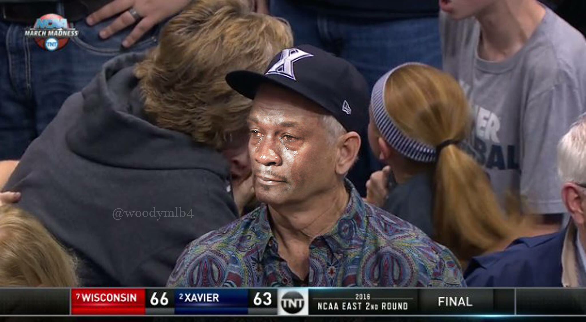 CeCmS9aVAAAL-xk.jpg:large