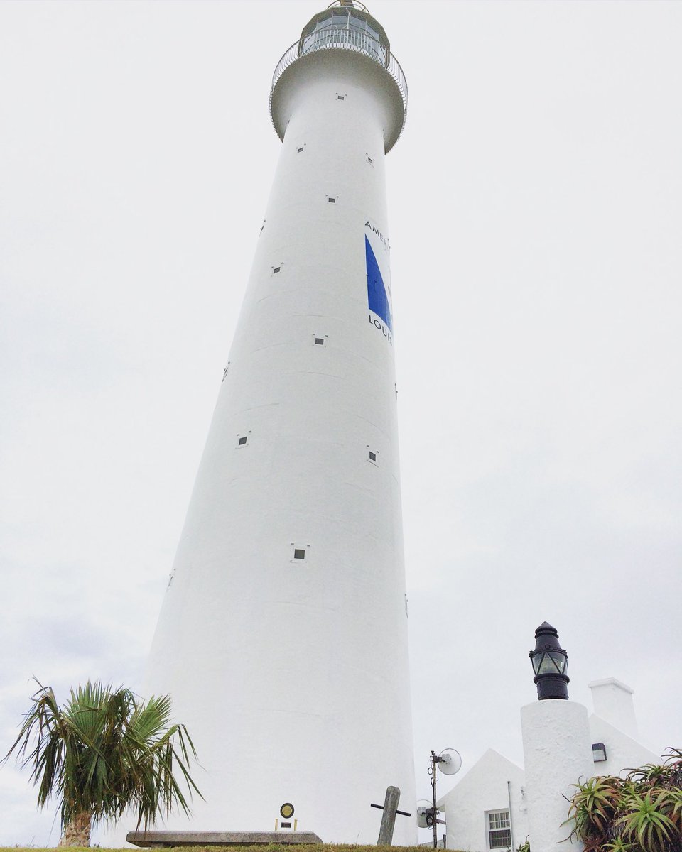 BlueCityReport's tweet photo. I spy J.D. (big award, bigger lighthouse!) #JetBlueBDA https://t.co/DVX9RZPMHB