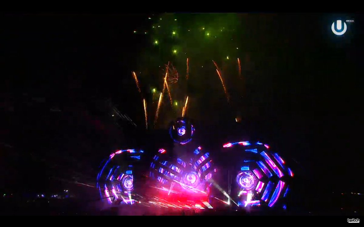 dozhdidet's tweet photo. Thank You @ultra for these 3 days!
So AMAZING 3 nights!
Спасибо афигенным @4elL_pro @Catmyi за компанию❤ https://t.co/xCqG1hvtDd