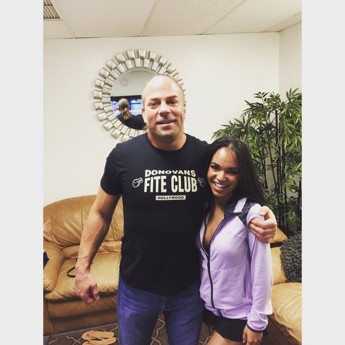 Watch Emily Mena's leaked NSFW photo on TwXstars